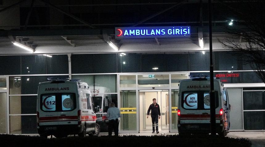 Bina ila&ccedil;laması faciaya d&ouml;n&uuml;ş&uuml;yordu! 12 kişi hastaneye kaldırıldı