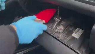 İstanbul'da durdurulan ara&ccedil;tan uyuşturucu &ccedil;ıktı