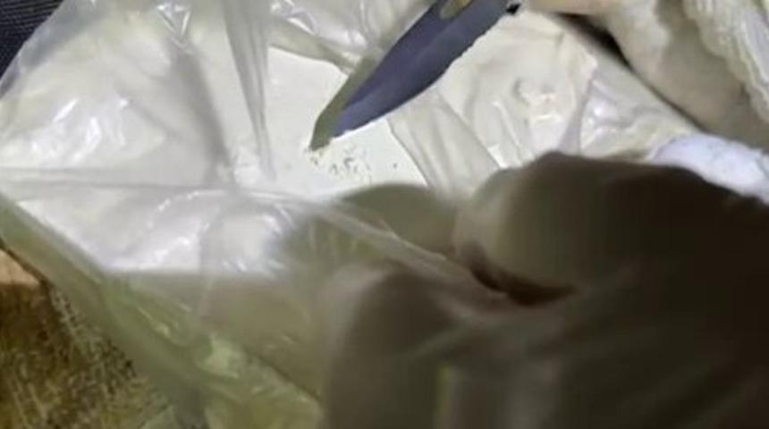 İstanbul&rsquo;dan Adana&rsquo;ya uyuşturucu sevkiyatı Sakarya&rsquo;da engellendi: 2 tutuklama