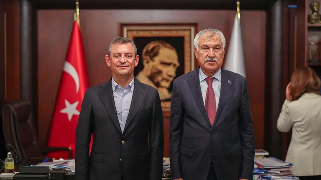 Tahliye olmuştu! Zeydan Karalar, &Ouml;zg&uuml;r &Ouml;zel ile mitingde bir araya geldi 2