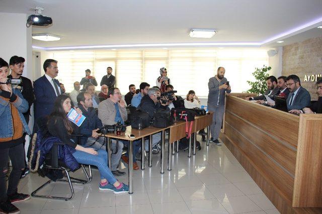 AK parti Aydın İl Başkanı Özmen, Büyükşehir Belediyesi’nin 4 yılını değerlendirdi