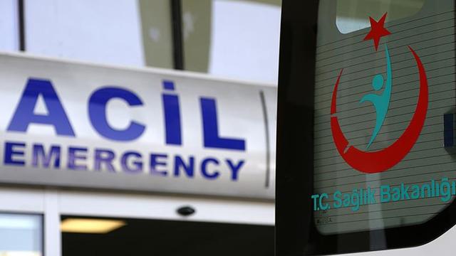 Bursa'da motosiklet çukura düştü! 1 kişinin durumu ciddi