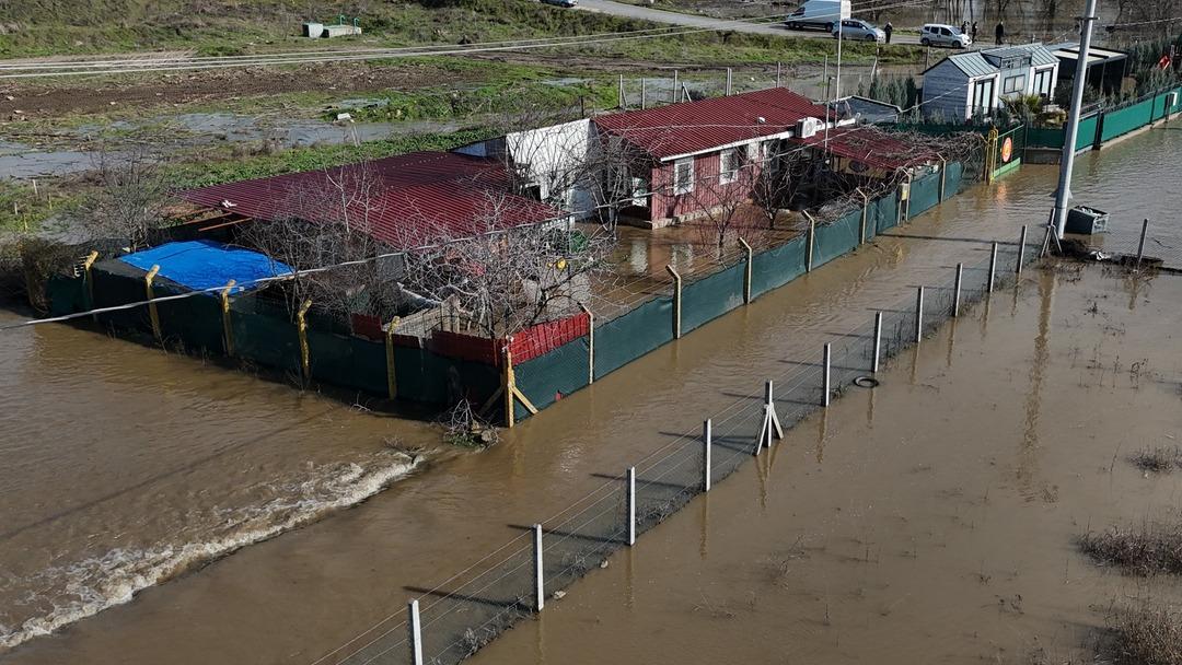 Meri&ccedil; nehri taştı! Mahsur kalan hayvanlar b&ouml;yle kurtarıldı 7