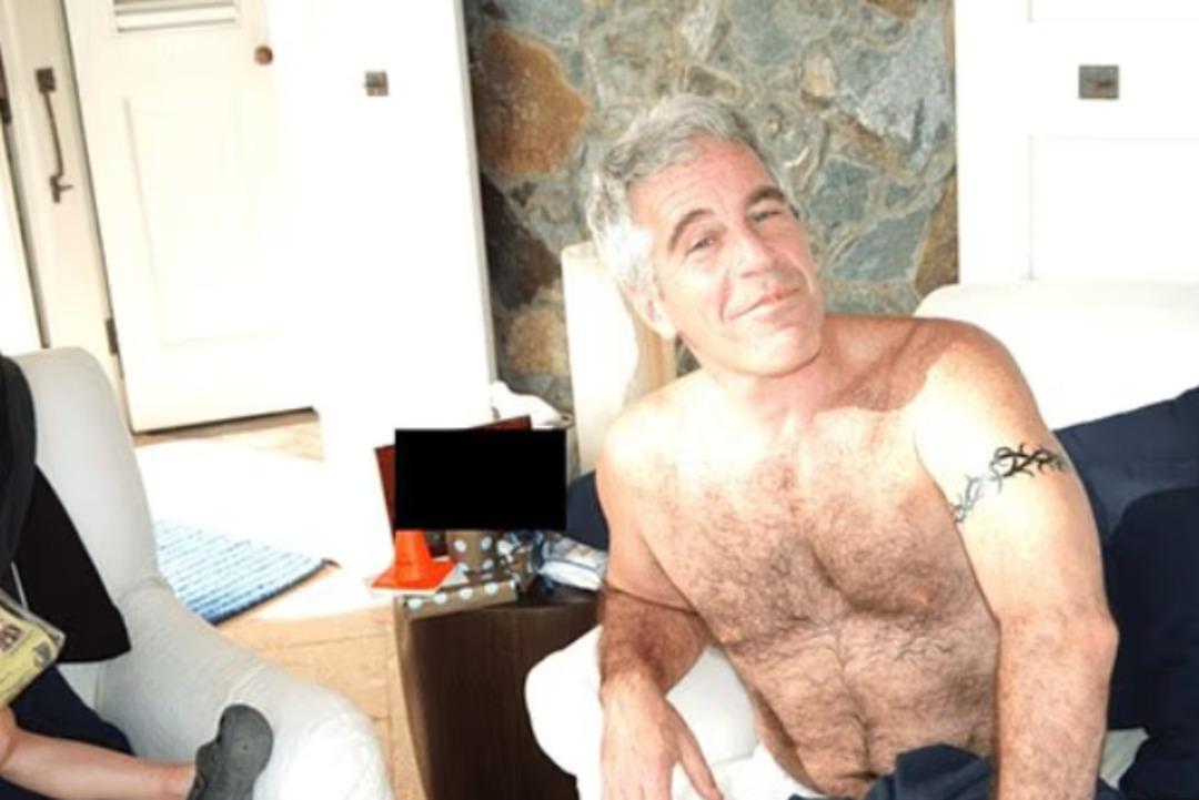 Naomi Campbell&rsquo;ın Epstein bağlantısı belgelerde: Moda partilerine &ccedil;ağırmış 1