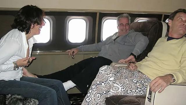 Naomi Campbell’ın Epstein bağlantısı belgelerde: Moda partilerine çağırmış