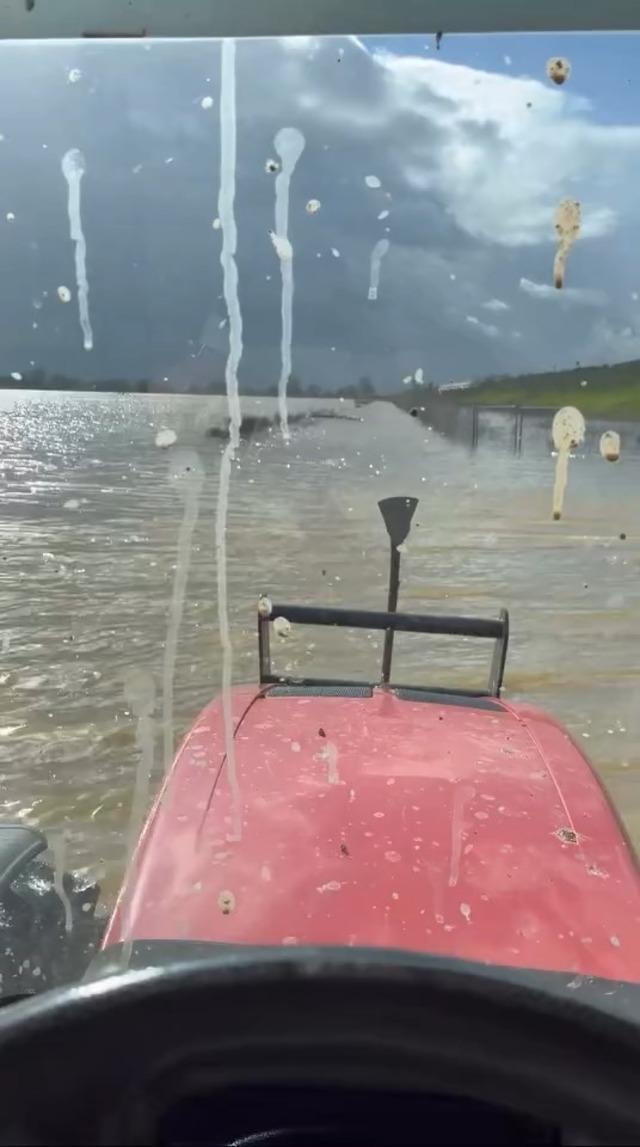 Bursa&rsquo;da sağanak yağış tarımı vurdu 3