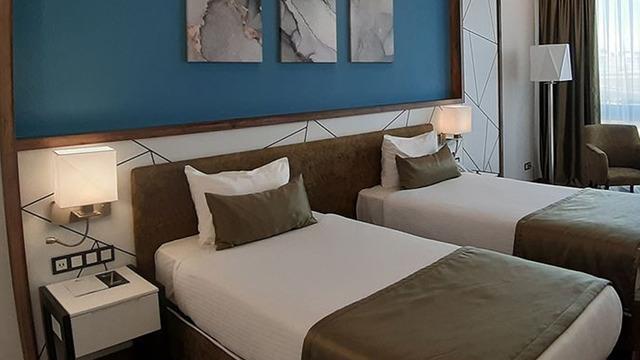 Turizm gelirlerinde tarihi rekor! 65 milyar dolarla son 22 yılın zirvesinde