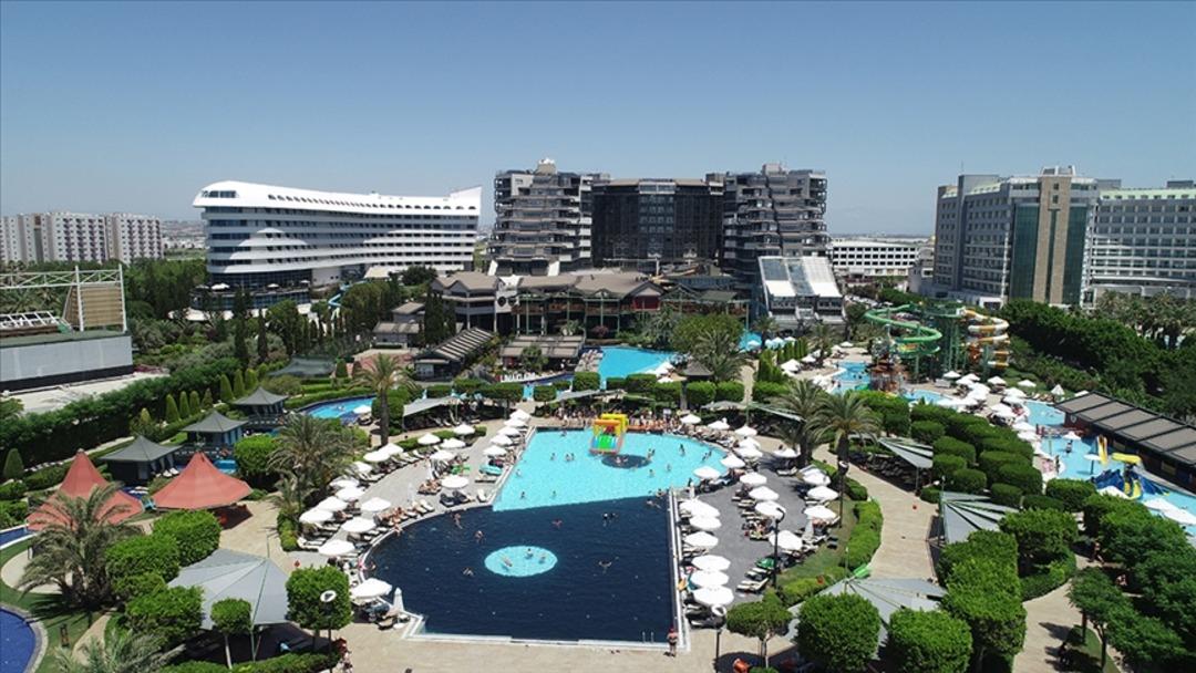 Turizm gelirlerinde tarihi rekor! 65 milyar dolarla son 22 yılın zirvesinde 1