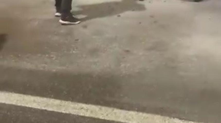 Sivas&rsquo;ta seyir halindeki taksi alevlere teslim oldu