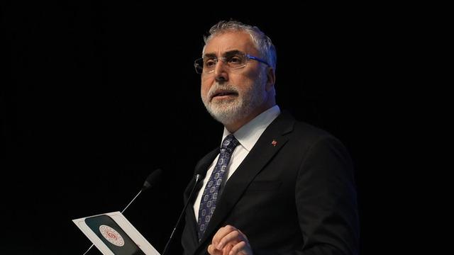 Bakan Işıkhan İŞKUR rakamlarını '120 bine yakın işe yerleştirme' diyerek duyurdu