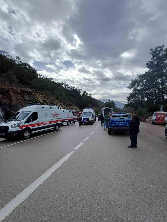 Fethiye&rsquo;de trafik kazası: 7 yaralı 3