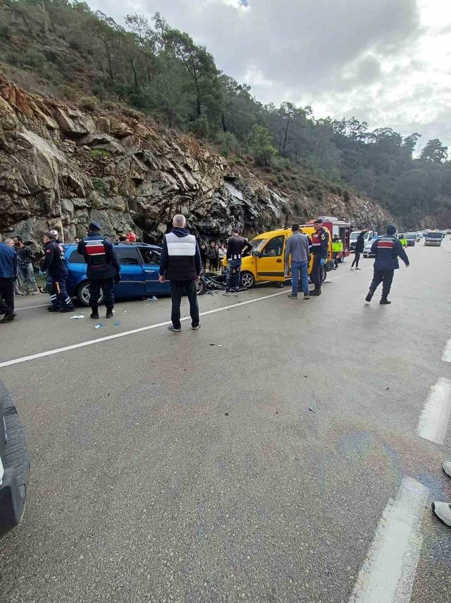 Fethiye&rsquo;de trafik kazası: 7 yaralı 2