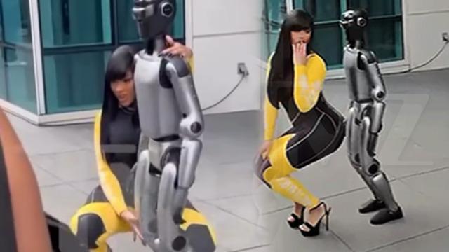 Robotla yaptığı garip dans iyi bitmedi! Cardi B rezil oldu