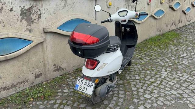 Samsun&rsquo;da motosikletli gen&ccedil; kadın yaralandı 5