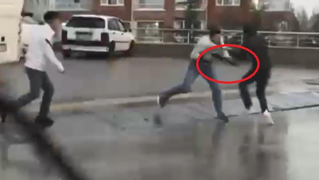 Yer: Ankara! Pompalı t&uuml;fekli kavgada husumetlisine arabayla &ccedil;arptı 1