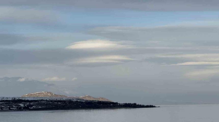 Tatvan&rsquo;da mercan bulutu g&ouml;r&uuml;nt&uuml;lendi