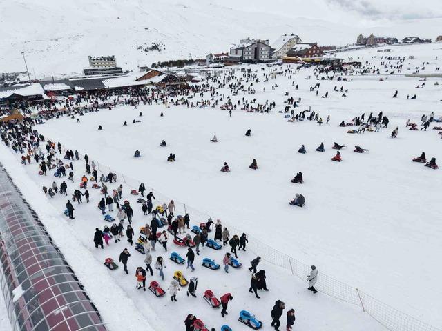 Erciyes&rsquo;te hafta sonu yoğunluğu 9