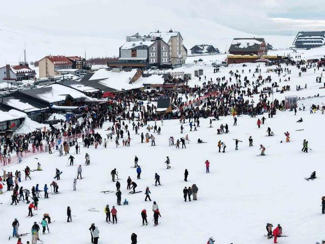 Erciyes&rsquo;te hafta sonu yoğunluğu 1