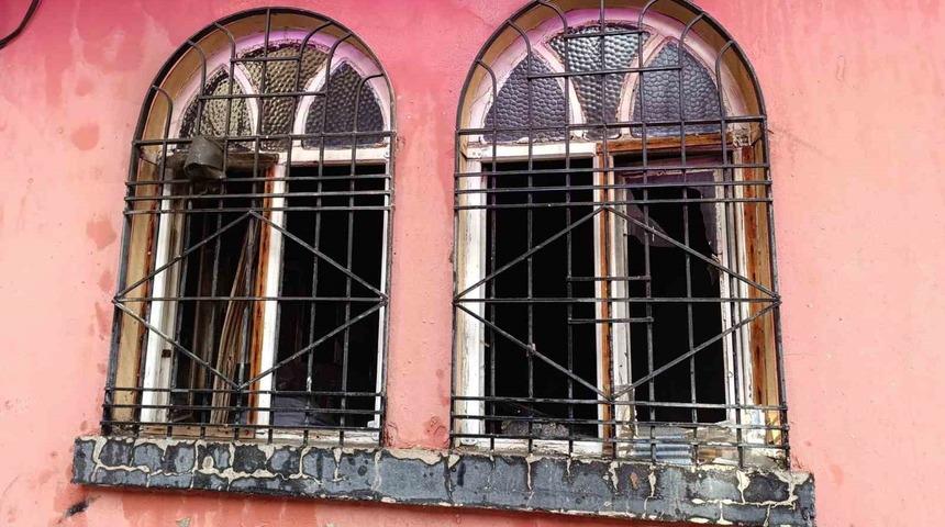 Mardin&rsquo;de m&uuml;stakil evde &ccedil;ıkan yangın s&ouml;nd&uuml;r&uuml;ld&uuml;