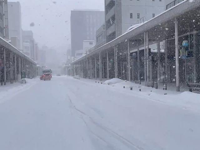 Kar yağdı: 45 kişi hayatını kaybetti, y&uuml;zlerce insan yaralandı