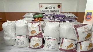 Van’da 3,5 milyon TL değerinde kaçak gıda malzemesi ele geçirildi