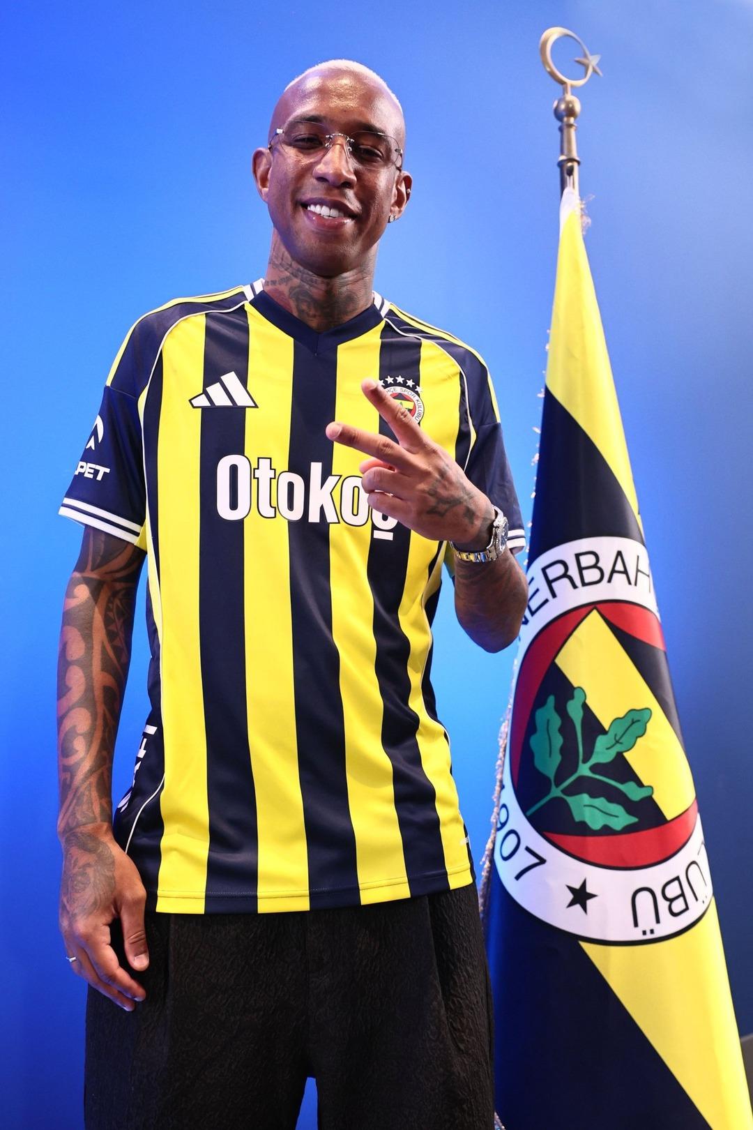 Fenerbah&ccedil;e de Talisca ile mutlu son! Yeni s&ouml;zleşmesi bile belli oldu 1