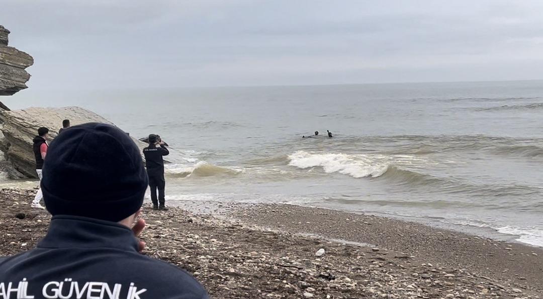 Kayıp olarak aranıyordu! 33 yaşındaki kadın kayalıklarda &ouml;l&uuml; bulundu 2