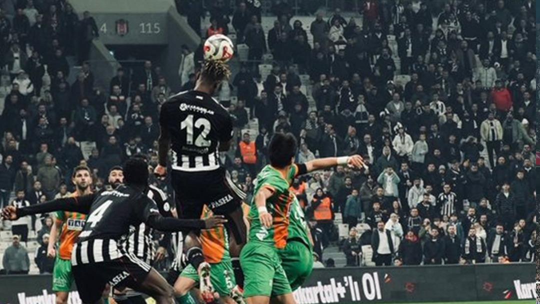 Yer &ccedil;ekimine meydan okuyan r&ouml;veşata! Hyeon-gyu Oh stadı ayağa kaldırdı 5