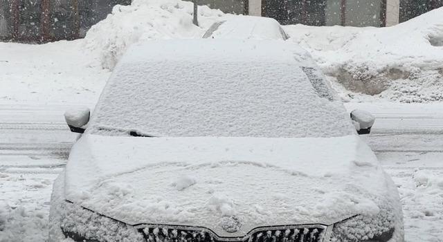 Y&uuml;ksekova&rsquo;da kar yağışı etkili oldu 3