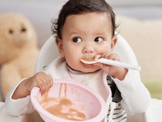 Bebek mamalarında g&uuml;venlik alarmı! T&uuml;rkiye'ye de sı&ccedil;radı: Aptamil &uuml;r&uuml;n&uuml; toplatılıyor