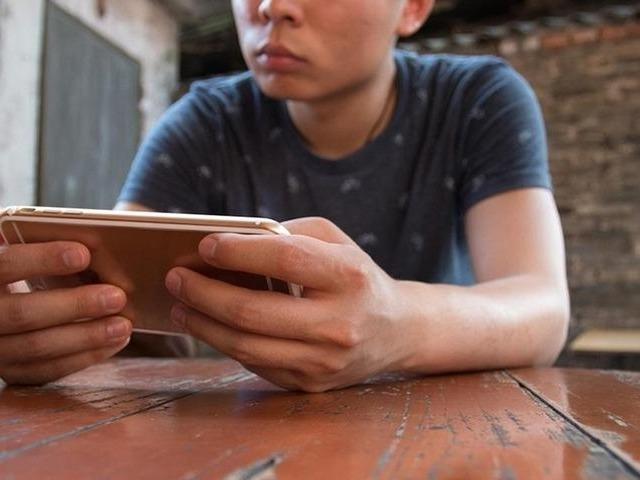 M&uuml;stehcen i&ccedil;eriğe &ccedil;ocuk engeli geliyor