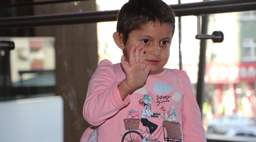 7 yıl boyunca kaşıntısı geçmedi...Kızı için 3 ayda 15 kilo verdi!