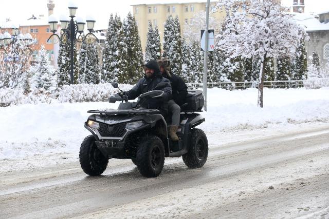 Erzurum, Tunceli, Kars, Ağrı ve Ardahan yeniden karla kaplandı 8