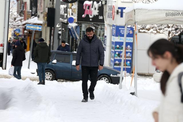 Erzurum, Tunceli, Kars, Ağrı ve Ardahan yeniden karla kaplandı 4