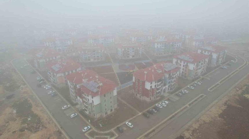 Adıyaman&rsquo;da sis etkili oldu