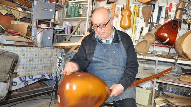 Baba mesleğini 55 yıldır sürdürüyor