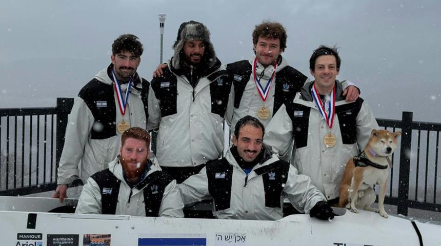 Olimpiyatlar &ouml;ncesi b&uuml;y&uuml;k şok: Sporcuları soydular!