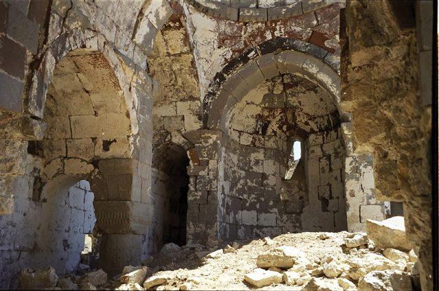 Bitlis'teki 600 yıllık kilise ve Kef Kalesi turizme kazandırılacak