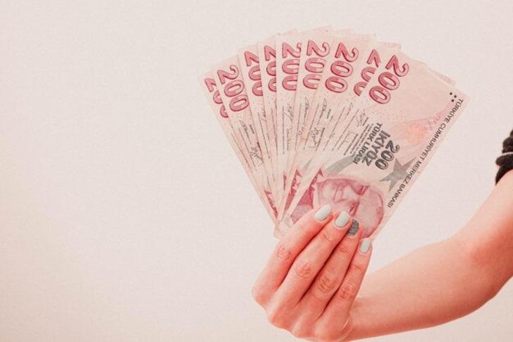 Diyelim ki &ccedil;ok g&uuml;vendiğin bir arkadaşın "Bu işe girersek parayı ikiye katlarız." dedi ama risk de var. Birikimini bu işe yatırır mısın?