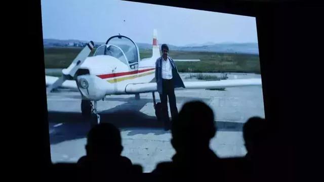 Özdemir Bayraktar belgeselinde dikkat çeken 'bıyık' anısı: Artık yok, beni de gönderebilirsin