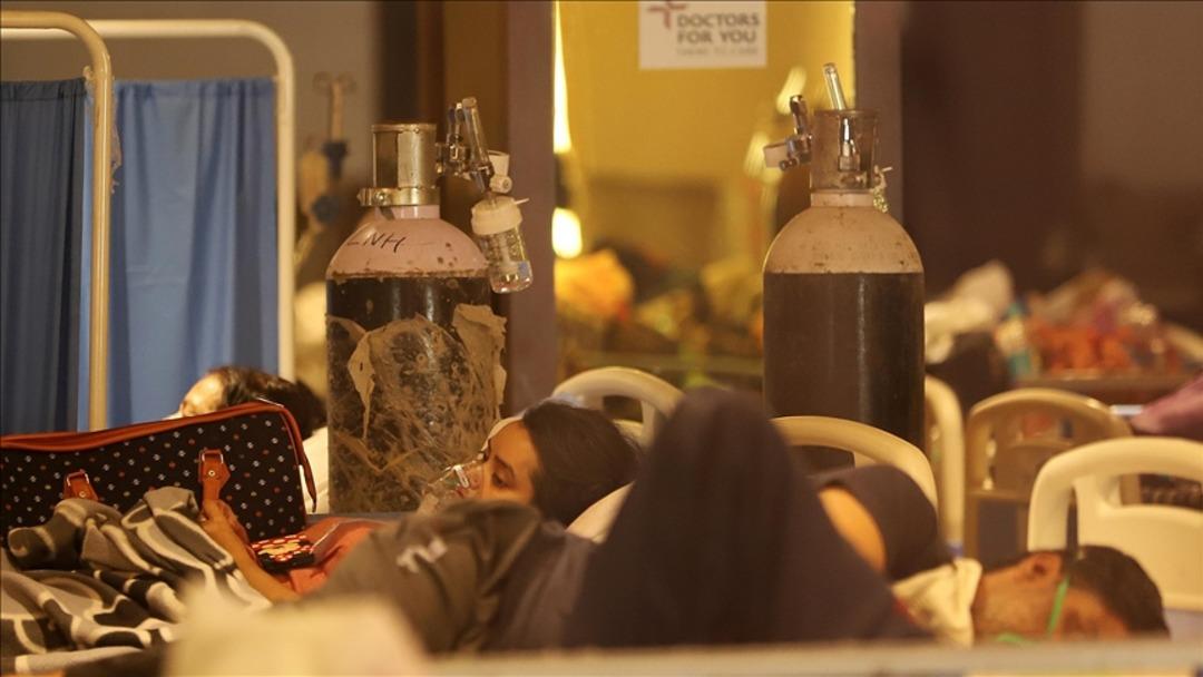 Nipah vir&uuml;s&uuml; can aldı! &Ouml;l&uuml;mc&uuml;l salgın i&ccedil;in alarm verildi 3