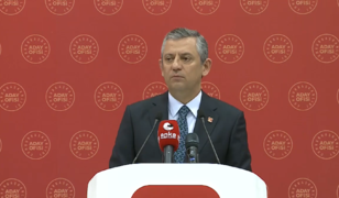 &Ouml;zg&uuml;r &Ouml;zel "Mutlaka, hızla değişmeli" diyerek duyurdu: İşte CHP'nin 'G&uuml;mr&uuml;k Birliği Anlaşması' hedefi