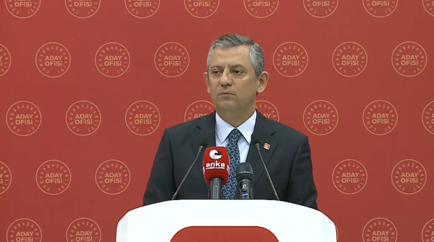 &Ouml;zg&uuml;r &Ouml;zel "Mutlaka, hızla değişmeli" diyerek duyurdu: İşte CHP'nin 'G&uuml;mr&uuml;k Birliği Anlaşması' hedefi