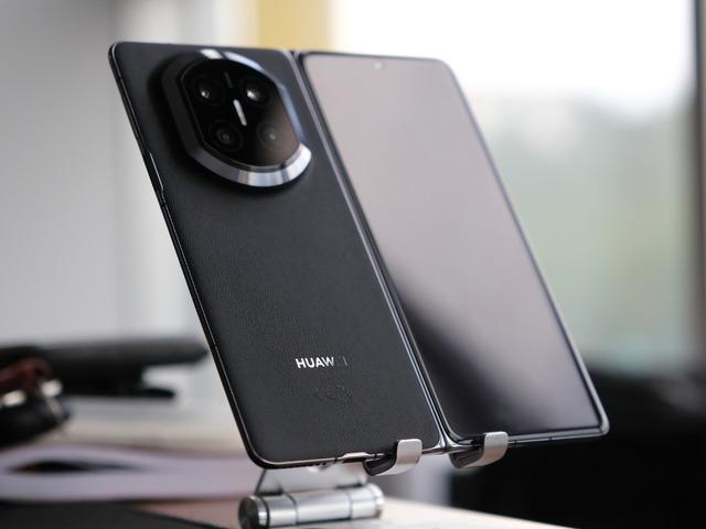 Sizi de Katlanabilir Telefon Almaya İkna Edebilecek HUAWEI Mate X7 T&uuml;rkiye'de!