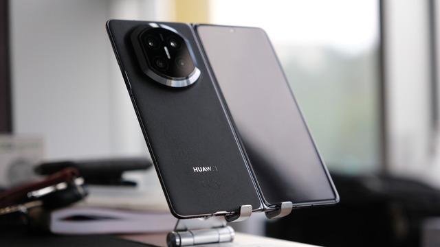 Sizi de Katlanabilir Telefon Almaya İkna Edebilecek HUAWEI Mate X7 Türkiye'de!