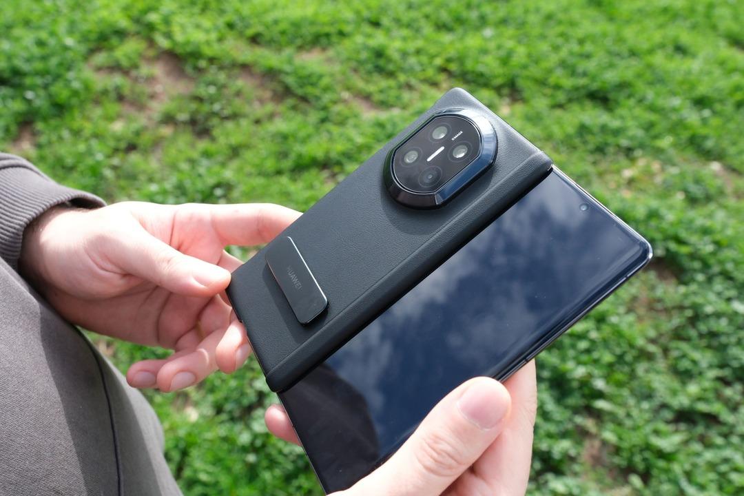 Sizi de Katlanabilir Telefon Almaya İkna Edebilecek HUAWEI Mate X7 T&uuml;rkiye de! 7