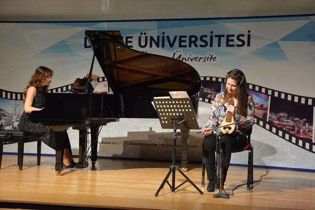 Düzce Üniversitesi’nden piyano ve kemençe resitali 1