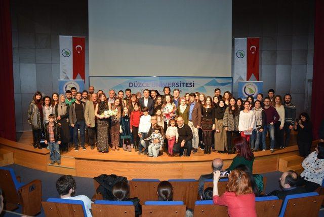 Düzce Üniversitesi’nden piyano ve kemençe resitali 3