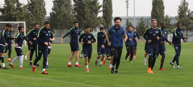 Teleset Mobilya Akhisarspor'da Buruk, galibiyete inanıyor