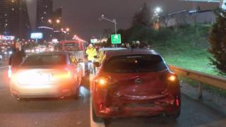 SON DAKİKA | TEM'de zincirleme kaza! Trafik kilitlendi